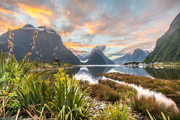 Mitre Peak, Sonnenuntergang, Milford Sound, Fiordland Nationalpark, Te Anau, Southland, Südinsel, Neuseeland, Ozeanien