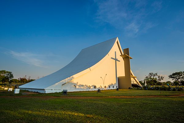 Militärkirche Rainha da Paz, Architekt Oscar Niemeyer, Brasília, Federal District, Brasilien, Südamerika
