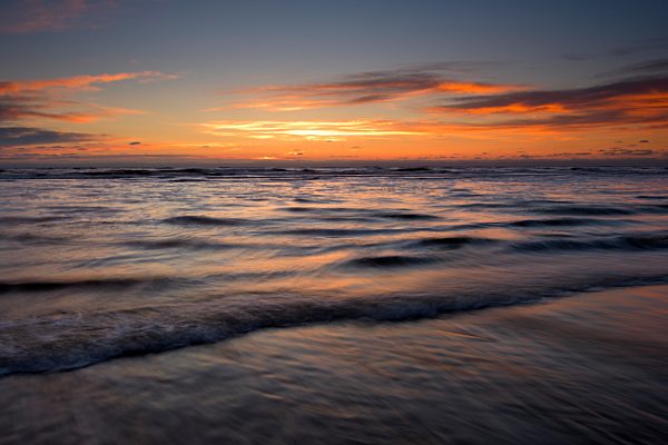 Abendrot am Strand der Nordsee, Texel, Nordholland, Niederlande, Europa