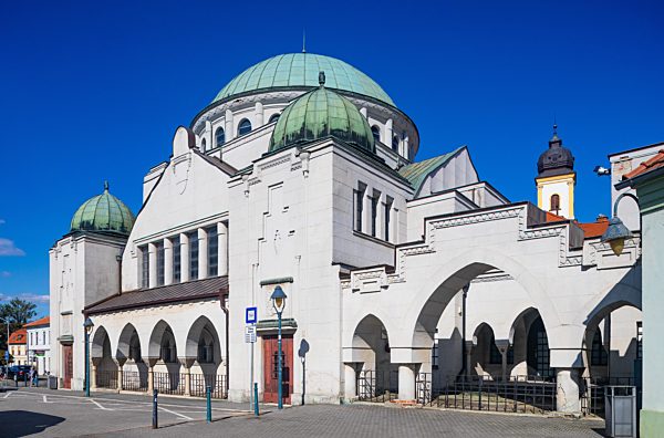 Jüdische Synagoge am Hauptplatz, Trencin, Slowakei, Europa