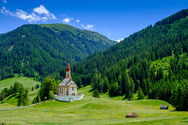 Pfarrkirche Hl. Nikolaus, Obernberg, Obernberger Tal, Tirol, Österreich, Europa