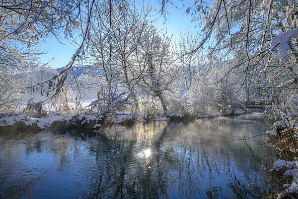 Herrliche Winterstimmung am Piestingfluss, Piesting, Niederösterreich, Österreich, Europa