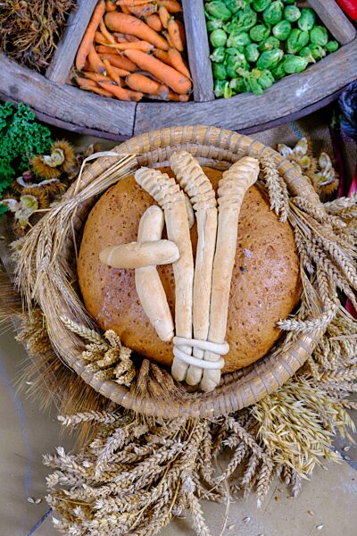 Erntedankaltar, Pfarrkirche St. Kilian, Bad Heilbrunn, Oberbayern, Bayern, Deutschland, Europa