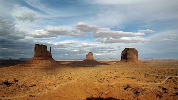 Monument Valley, Überblick auf berühmtes Motiv, Arizona, USA, Nordamerika