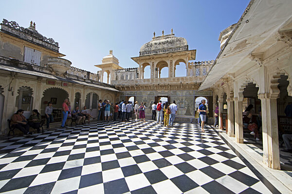 Innenhof im City Palace Museum, Stadtpalast oder City Palace, Udaipur...