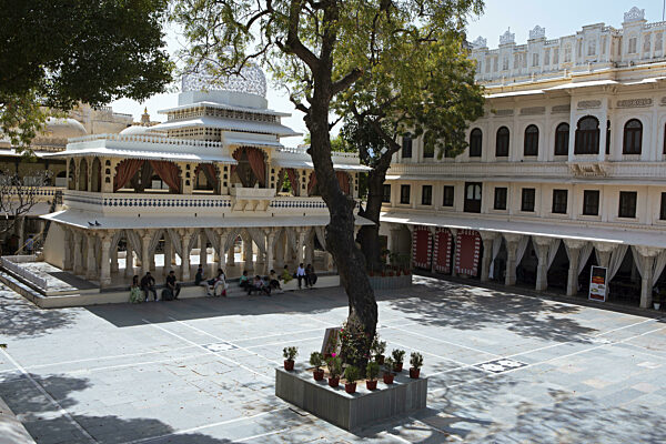 Chowmukha Pavillon, Stadtpalast oder City Palace, Udaipur, Rajasthan, Indien