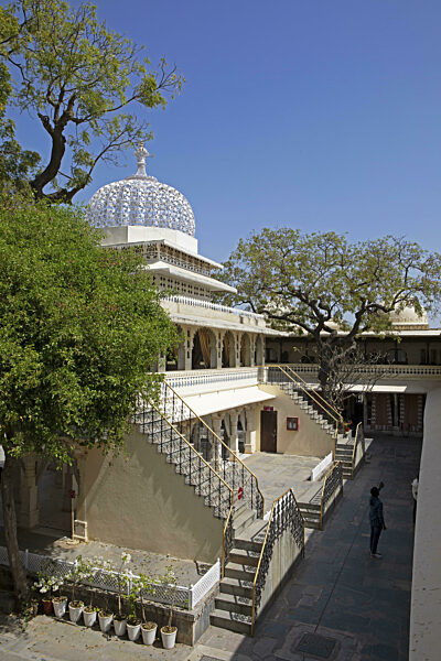 Chowmukha Pavillon, Stadtpalast oder City Palace, Udaipur, Rajasthan, Indien