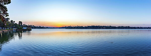 Lagune Pampulha in der Stadt Belo Horizonte in Minas Gerais bei Sonnenuntergang