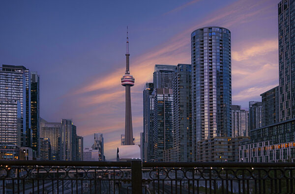 Panorama der Skyline des Finanzdistrikts von Toronto im Stadtzentrum