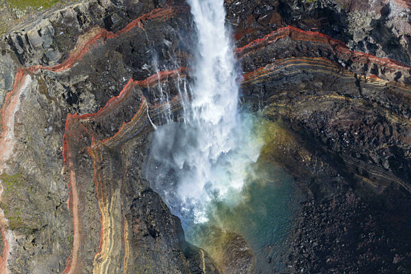 Wasserfall Hengifoss, Ostisland, Island