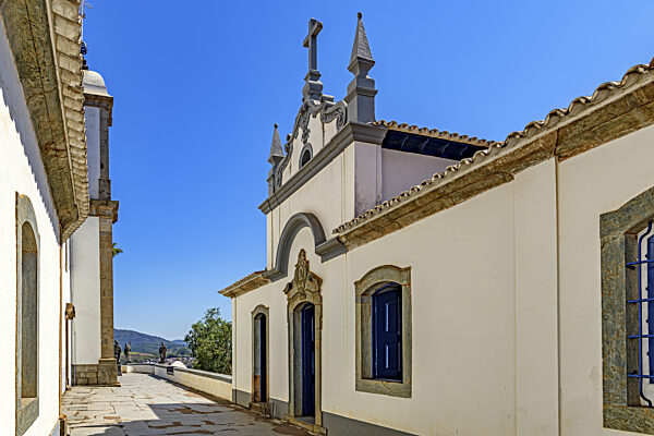 Barockkirche von Bom Jesus de Matosinhos mit ihrer typischen Architektur in...
