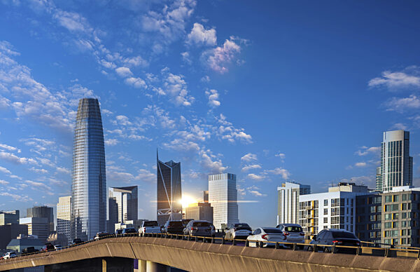 Vereinigte Staaten, Kalifornien, Panorama Skyline des Finanzviertels von San...