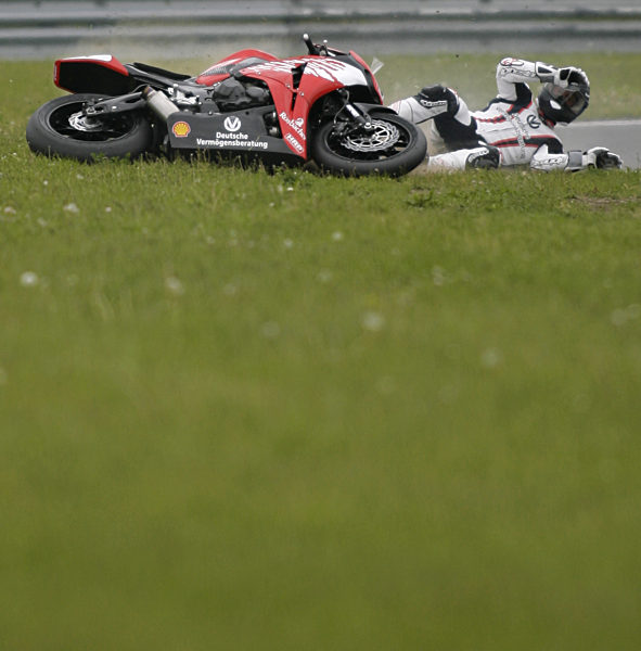 IDM-Superbike: Michael Schumacher Sturz