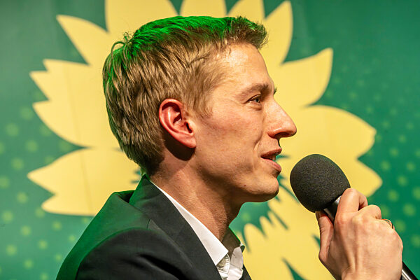 Dominik Krause, OB-Kandidat der Münchner Grünen, bei Wahlkampftermin: Krause trifft Habeck, Muffathalle, München, 13. Februar 2026