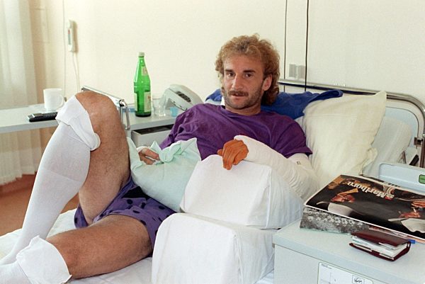 Fußball: Rudi Völler im Krankenhaus