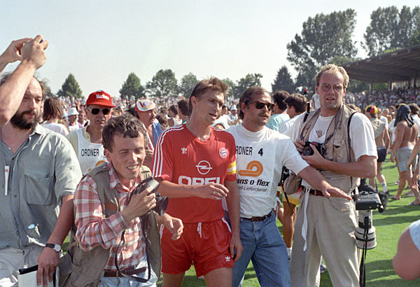 German Soccer Cup 1990-1991 - FV 09 Weinheim - FC Bayern Munich 1-0