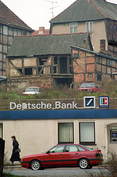 Bankgeheimnis (Archivfoto und Text 1993)