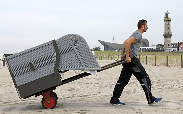 Erste Strandkörbe kommen ins Winterquartier
