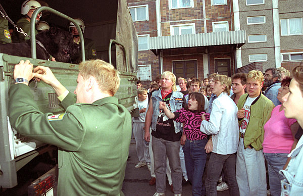 Ausländerfeidnliche Krawalle Rostock-Lichtenhagen 1992