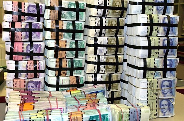 Letzte D-Mark-Bestände in OstseeSparkasse