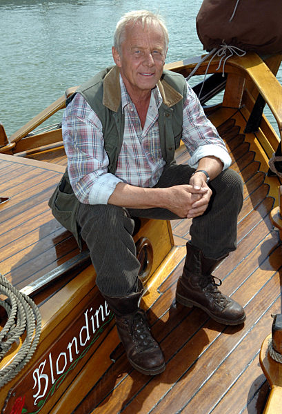 Der Schauspieler Rolf Becker als Dr. Knut Hansen...