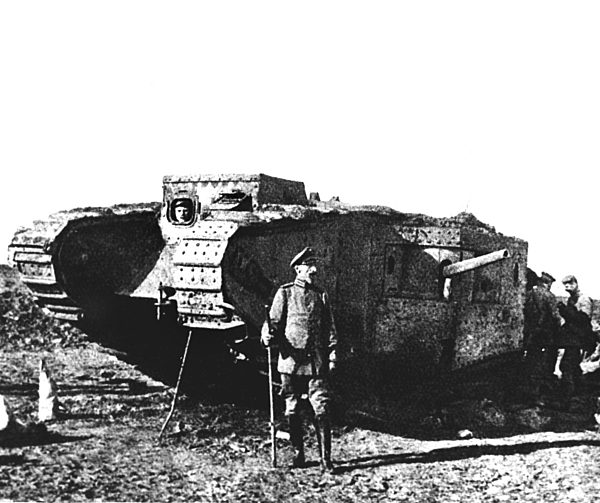 Erster Weltkrieg - britischer Panzer