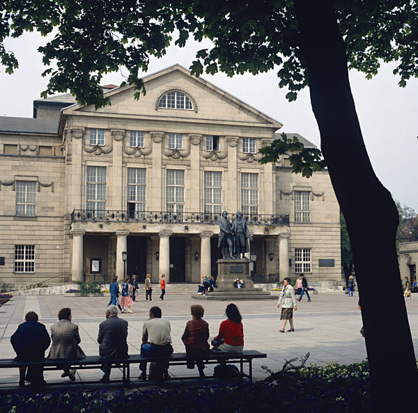 DDR - Theater von Weimar