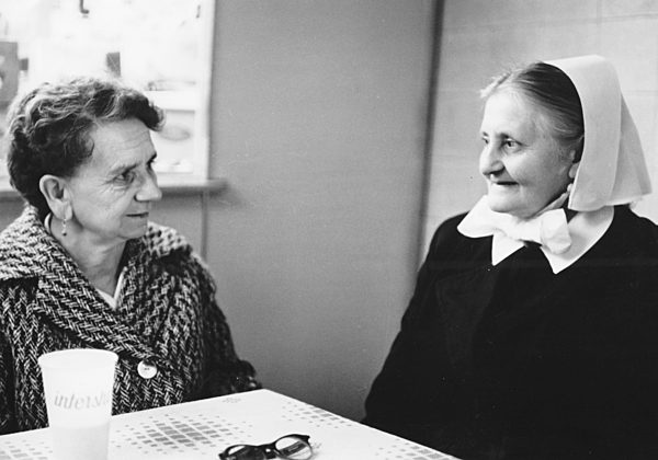 DDR - Rentner besuchen Westdeutschland 1964