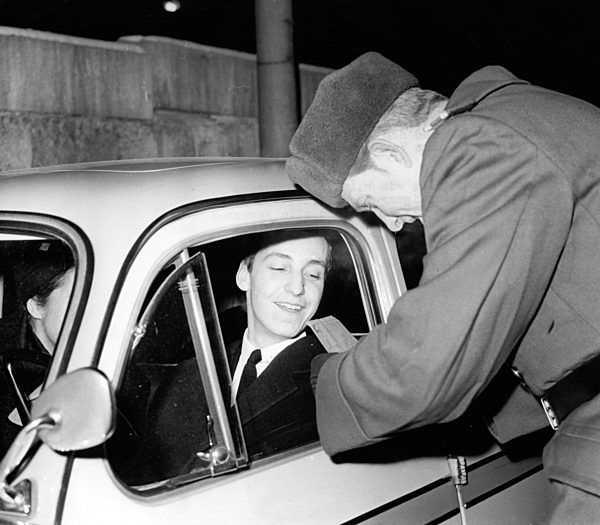 DDR - Erstes Passierscheinabkommen 1963