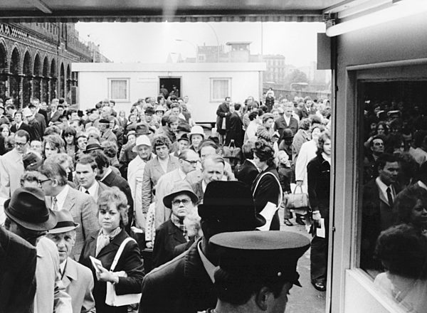 DDR - Grenzübergang Oberbaumbrücke 1972