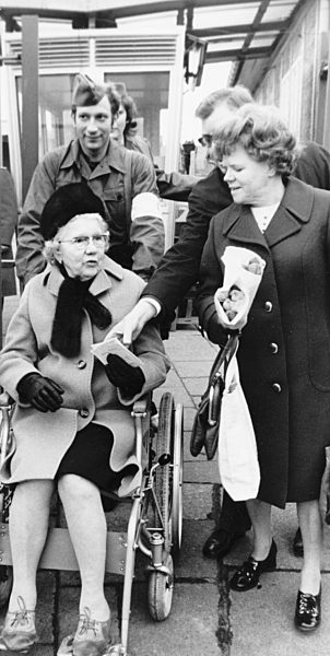 DDR - Grenzübergang Oberbaumbrücke 1972