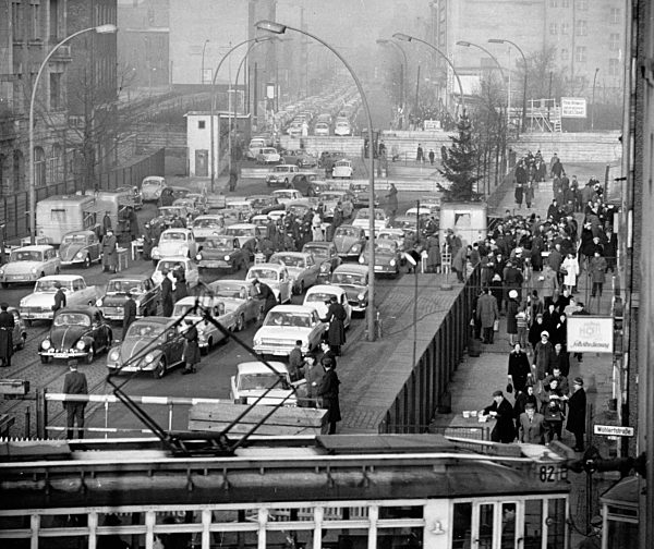 DDR - Erstes Passierscheinabkommen 1964