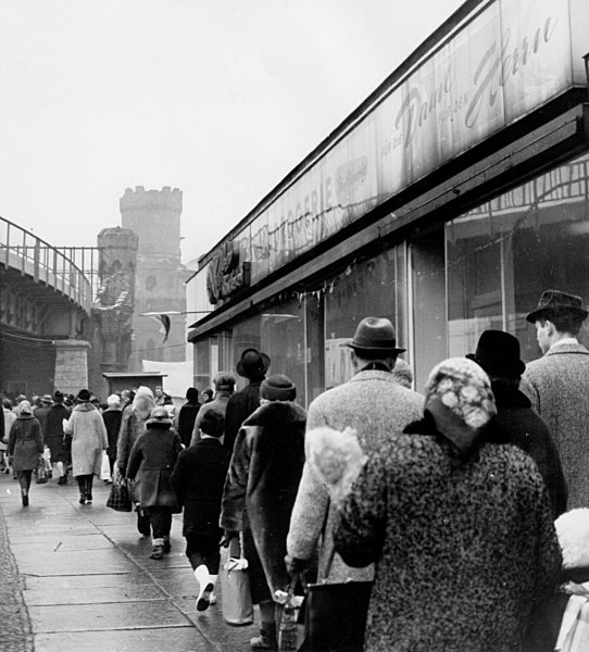 DDR - Erstes Passierscheinabkommen 1963