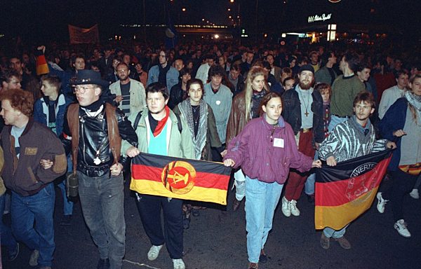 Volksfest zur deutschen Einheit (Archivfoto 1990, Text 1991)
