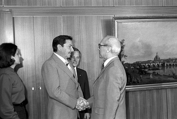 DDR - Honecker empfängt Raul Castro