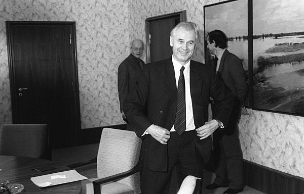 Der letzte SED-Ministerpräsident der DDR (offiziell Vorsitzender des...