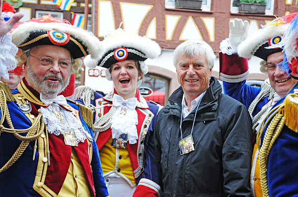 Astronaut Merbold in der Mainzer Fastnacht unterwegs