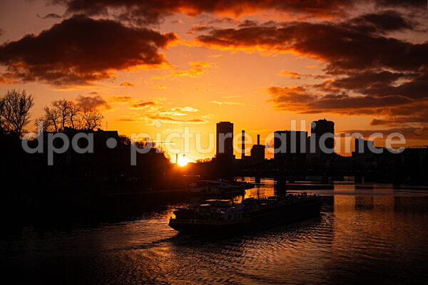 Sonnenuntergang (18.11.2025)